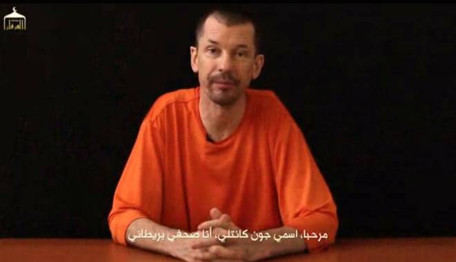 Dezvăluirile incredibile făcute de ostaticul John Cantlie. Ce spune despre acțiunile Statului Islamic - johncantlieisisvideo011-1423561193.jpg