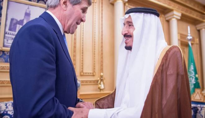 John Kerry liniștește Arabia Saudită: SUA nu vor strânge relațiile cu Iranul - johnkerry-1453544934.jpg