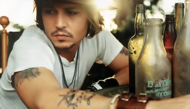 Johnny Depp, părăsit de iubită - johnnydepp-1343831989.jpg