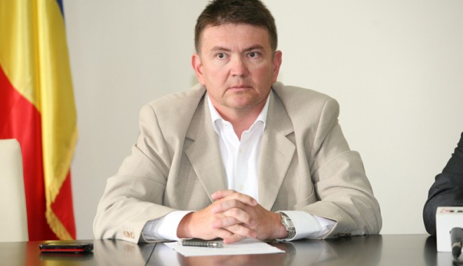 Subprefectul Aidun Curt- Mola, revocat din funcție - jos-1357750610.jpg