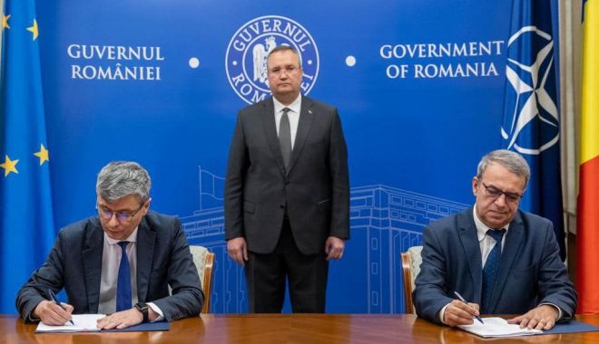 Primarul municipiului Constanţa, Vergil Chiţac, a semnat proiectul de finanţare pentru noul CET - jos-1671044907.jpg