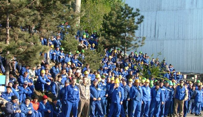 Statul român ignoră protestele salariaților de la Damen Shipyards Mangalia - jos-1673799736.jpg