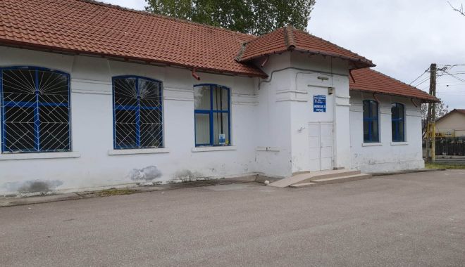 După cinci decenii de la înfiinţare, Şcoala nr. 14 din Palazu Mare va fi reabilitată - jos-1683475636.jpg