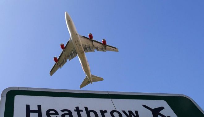 Pilot prins beat la manșă pe aeroportul Heathrow - jpeg-1541148785.jpg
