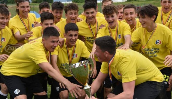 Fotbal / ACS Academia de Fotbal Viitorul Cluj, noua campioană la juniori U19 - ju-1623236239.jpg