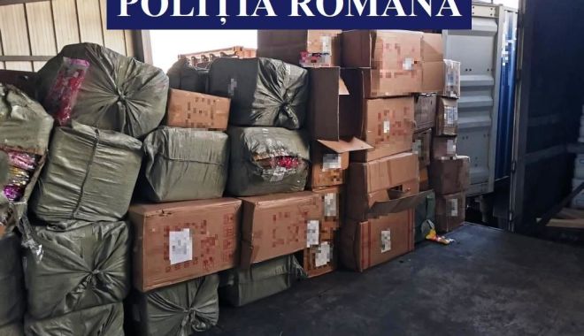 Jucării posibil contrafăcute, ridicate de poliţişti - jucarii-1639128473.jpg