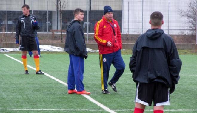 Fotbal: Naționala jucătorilor fără contract dispută primul meci de pregătire - jucatorifaracontractsursafrfro-1423045796.jpg