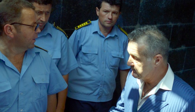 Judecătorii de la Constanța  îi decid soarta lui Gigi Becali - judecatoriidecidbecali-1407335493.jpg