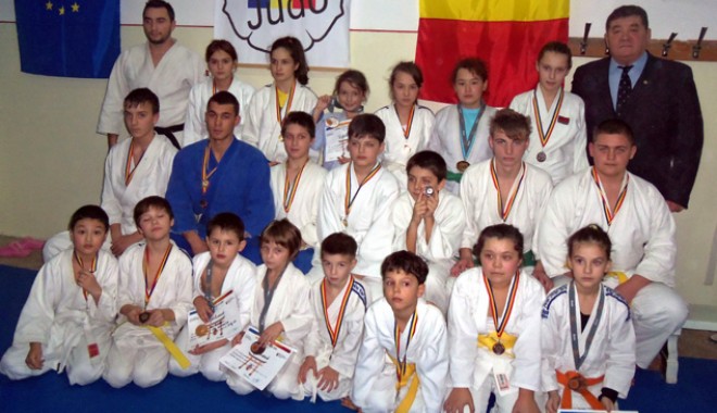 La LPS, medaliile vin de pe tatami - judo-1323879517.jpg
