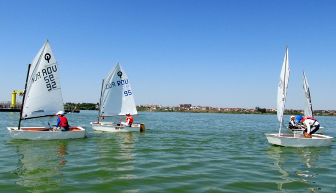 Juniorii și seniorii yachtingului vor concura pe lacul Siutghiol - juniorii-1408722901.jpg