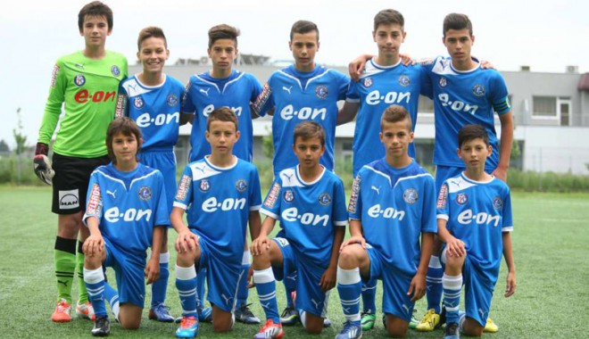 Juniorii Academiei participã la 