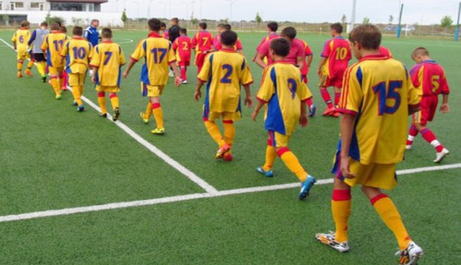 Juniorii U15 încep al doilea stagiu de pregătire - juniorii-1410982381.jpg