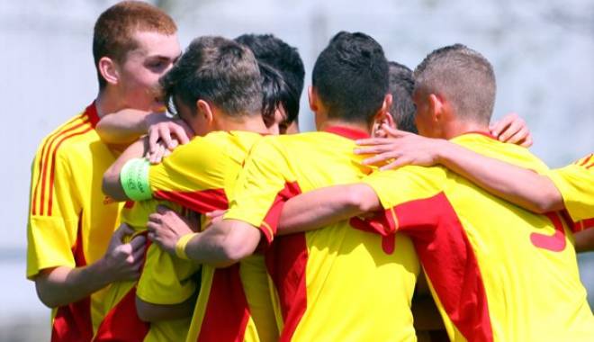 Fotbal: Naționalele U17 și U19 au început pregătirile pentru calificările la CE 2016 - juniorisursafrf-1438594466.jpg