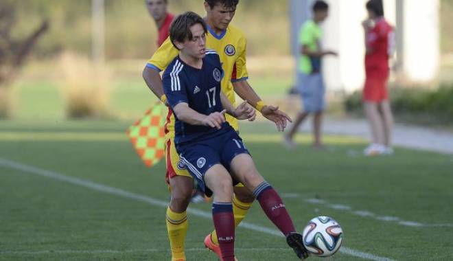 Fotbal U17: România a dispus de Scoția în cel de-al doilea amical - junioriu172708-1440677743.jpg