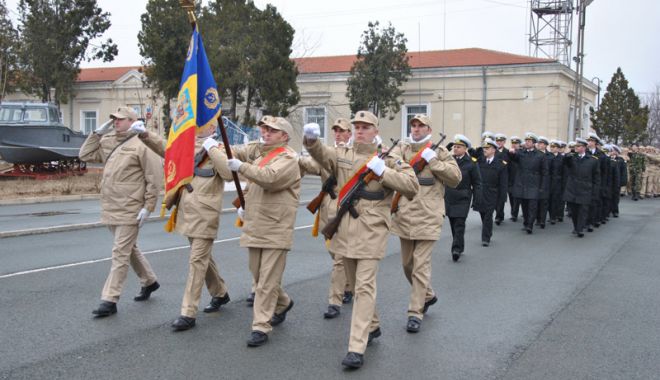 Tinerii marinari ai Forțelor Navale depun jurământul sâmbătă, la Mangalia - juramant1-1550135606.jpg