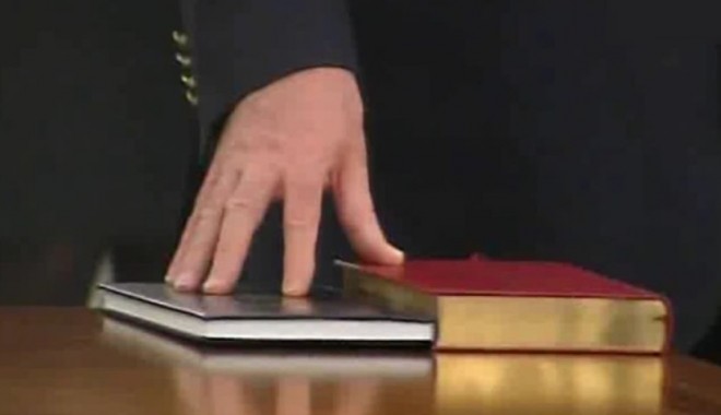 Viitorii consilieri locali au depus jurământul - juramantulministrilorlapalat-1340620145.jpg