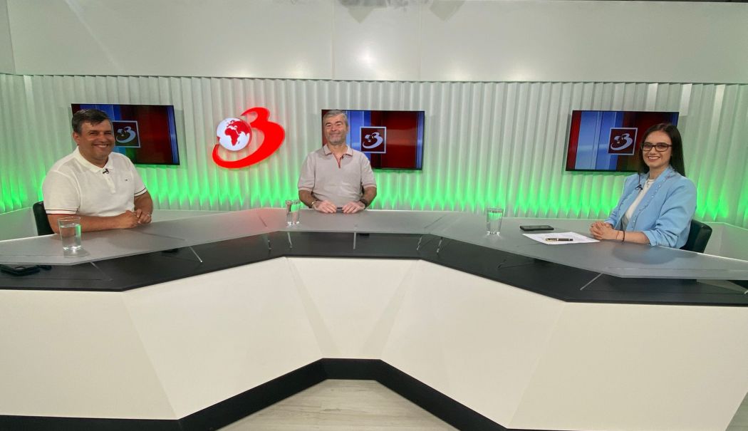 „Jurnaliştii în direct” - Zoom pe actualitate cu Alina Gâju, Sorin Mihalache și Cătălin Huțu