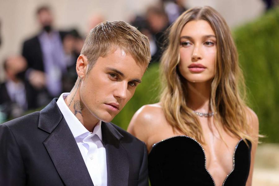 Justin Bieber şi Hailey Bieber au devenit părinţi pentru prima oară. Cei doi au un băieţel - justinandhaileybieberlead288f8aa-1724487118.jpeg