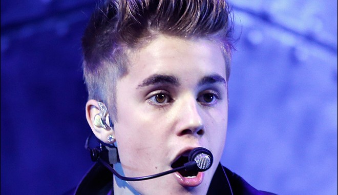 Justin Bieber, la un pas de asasinare - justinbieber-1355418526.jpg