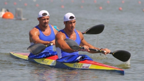 Jocurile Olimpice 2012: Echipajul tricolor de kaiac dublu, calificat la limită în semifinale la 200 metri - kaiacdublu-1344594132.jpg