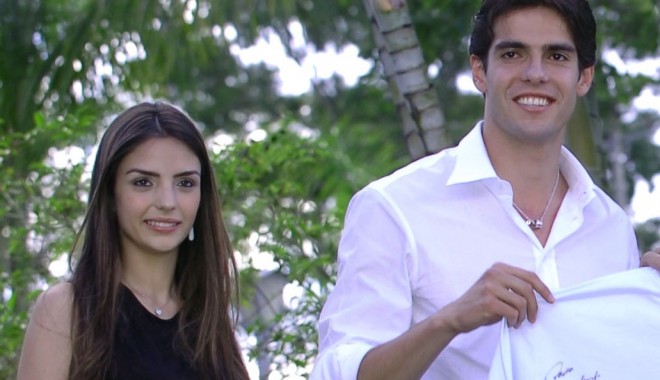 A divorțat Kaka pentru Miss Brazilia? - kakacaroline-1402322931.jpg