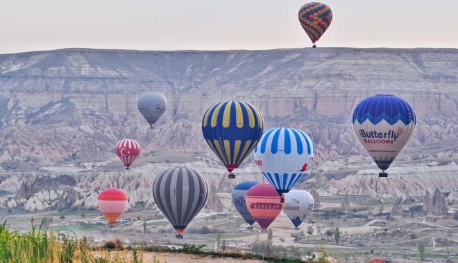 O persoană a murit și alte 20 au fost rănite în Cappadocia! Un balon cu aer cald s-a prăbușit - kapadokyada-1491737017.jpg