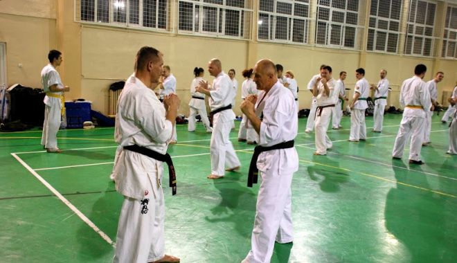 Campionatul Mondial şi European de Karate se desfăşoară la Oradea - karate-campionat-1683202351.jpg