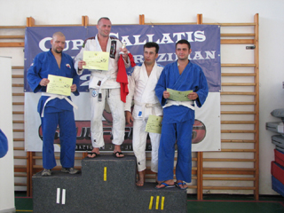 Două medalii de argint pentru CS Pontica - karate1-1311005267.jpg