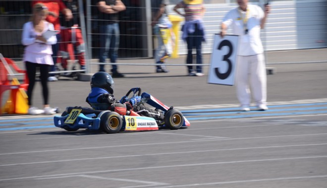Constanța, din nou pe podium la Naționalele de karting - karting4-1378400193.jpg