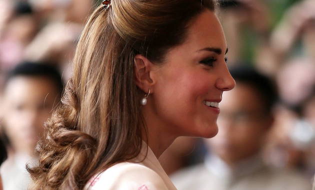 Stilistul ducesei Kate Middleton, concediat pentru ... trădare - katemiddleton4013754697dcdthumb6-1386170679.jpg