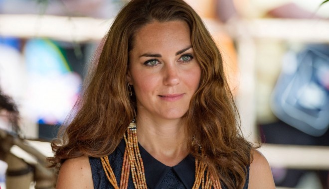 Kate Middleton, jignită ca la ușa cortului - katemiddletonarrivedtuvanipupu-1410949690.jpg