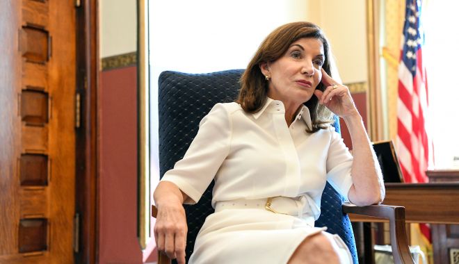 Guvernatorul din New York declară stare de urgenţă şi dezastru după descoperirea poliomielitei în apele reziduale - kathyhochulnygovernor-1662811338.jpg