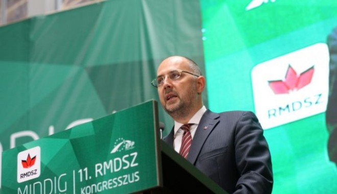 Kelemen Hunor și-a depus candidatura la alegerile prezidențiale - kelemenhunor-1411391082.jpg
