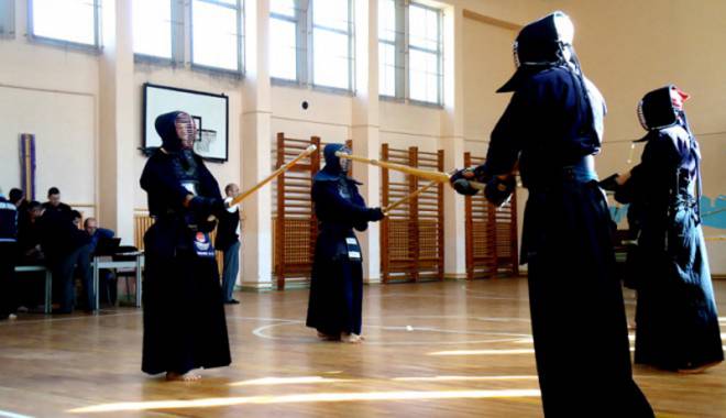 Constănțenii, decanii de vârstă ai Naționalelor de kendo - kendo1-1449165596.jpg