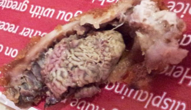 Ce a găsit un tânăr într-un meniu KFC - kfc85143500-1357549669.jpg