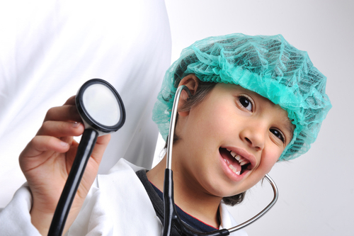 Preșcolarii din Cumpăna declanșează bătălia cu microbii - kiddoctor-1432735903.jpg