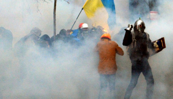 Opoziția ucraineană este pregătită să evacueze Primăria din Kiev - kiev-1392467760.jpg