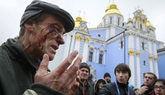 UE condamnă ferm violențele împotriva manifestanților din Kiev - kiev2-1385903945.jpg