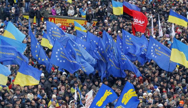 Kievul condamnă decizia Rusiei de a distribui pașapoarte  în estul Ucrainei - kievul-1563454174.jpg