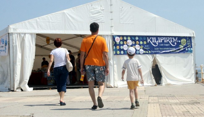 200 de metri pătrați de carte - kilipirim-1309366579.jpg