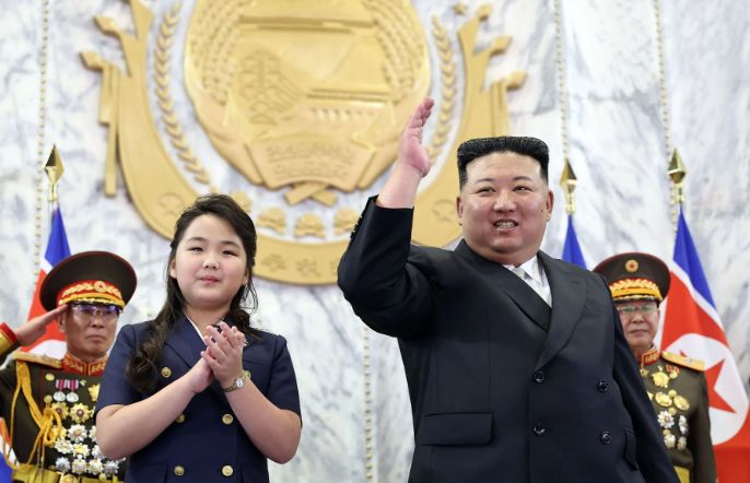 Kim Jong Un se pregătește să își desemneze fiica drept moștenitoarea Coreei de Nord - kim-1770887809.webp