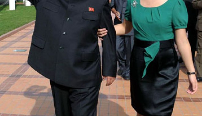 Diplomați străini l-au însoțit pe liderul nord-coreean Kim Jong-Un în vizita la un parc de distracții - kimjongunjpeg-1344005852.jpg