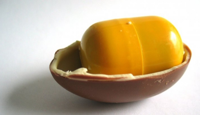 Ouăle de ciocolată Kinder Surprise au fost interzise - kindersurprisehalved23814600-1467108913.jpg
