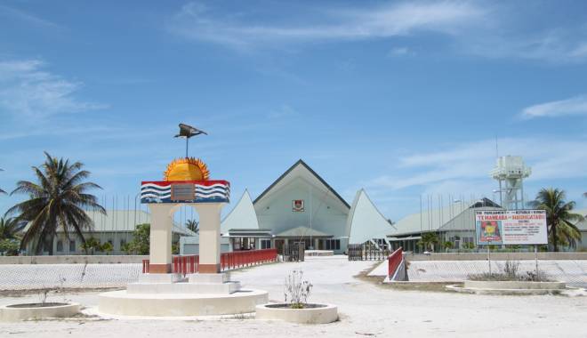 Locuitorii din Kiribati sunt primii pământeni care au intrat în 2016 - kiribati-1451558826.jpg