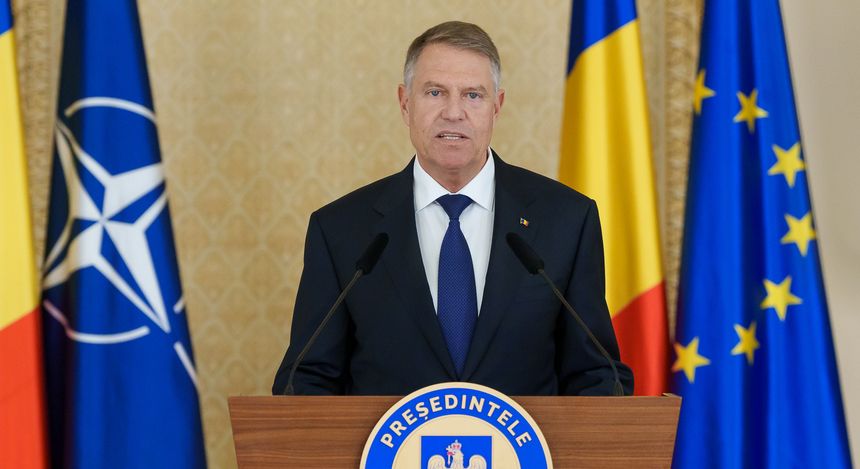 Klaus Iohannis, mesaj cu ocazia Zilei Constituției: „Ne aflăm într-un moment de profundă responsabilitate” - klaus-1733647045.jpg