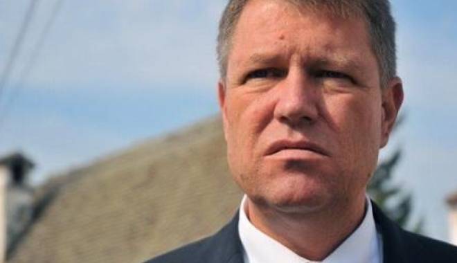 Klaus Iohannis a participat la înmormântarea prietenului său Cristian Pavel - klausiohannis-1422711802.jpg