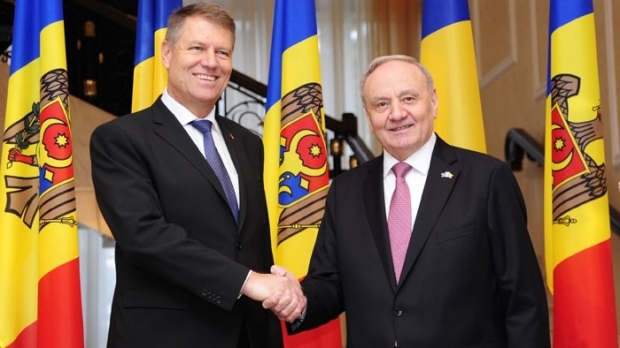Klaus Iohannis a discutat cu Nicolae Timofti despre noul Guvern - klausiohannis-1453474310.jpg