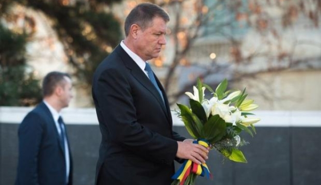 Klaus Iohannis, mesaj de ultimă oră despre militarii morți în accidentul din Argeș - klausiohannisindoliueunmomentdur-1498803164.jpg