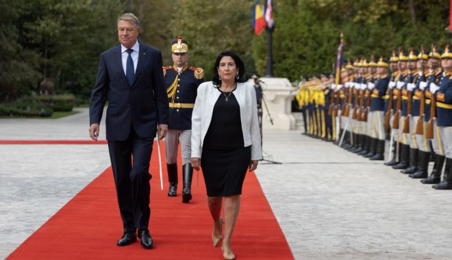 Preşedintele Klaus Iohannis şi omologul georgian, semnătură importantă - klausiohannissalomezourabichvili-1665483110.jpg