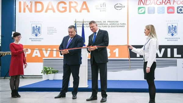 Klaus Iohannis și Mihai Daraban au inaugurat Târgul Internațional INDAGRA - klausiohannissimihaidarabanauina-1572509247.jpg